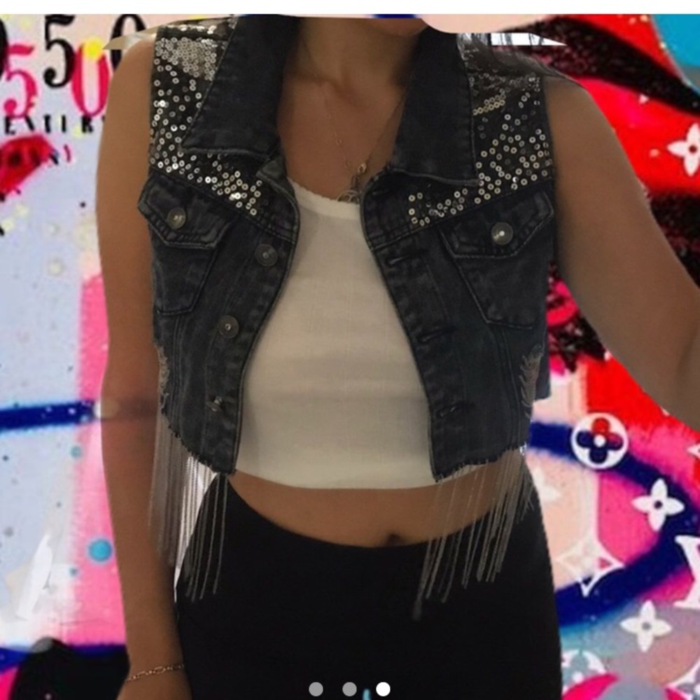 Cropped Jean vest